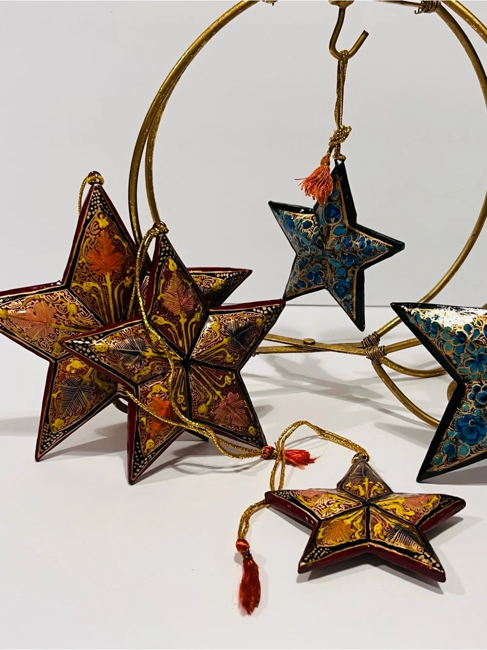 Vtg Lacquered Wood Hand Painted Blue, Red, Gold Flowers Christmas 6 Ornaments